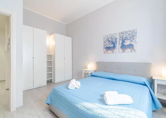 アパート Guesthost - Crocetta District! Bright & Roomy